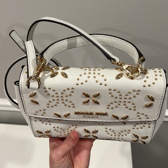 Authentic Michael Kors Ava Crossbody - Picture 3 of 12